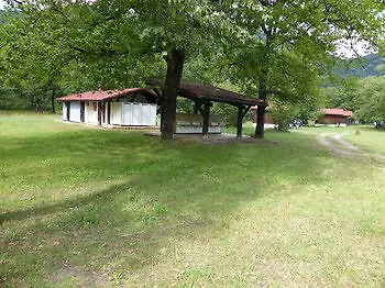 Hotel Camping L'ecureuil - Mont-blanc Village