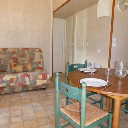 Hotel Camping L'ecureuil - Mont-blanc Village *