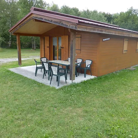 Hotel Camping L'ecureuil - Mont-blanc Village