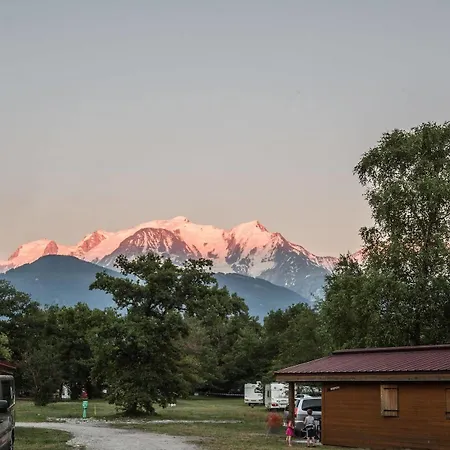 Camping L'ecureuil - Mont-blanc Village Domancy