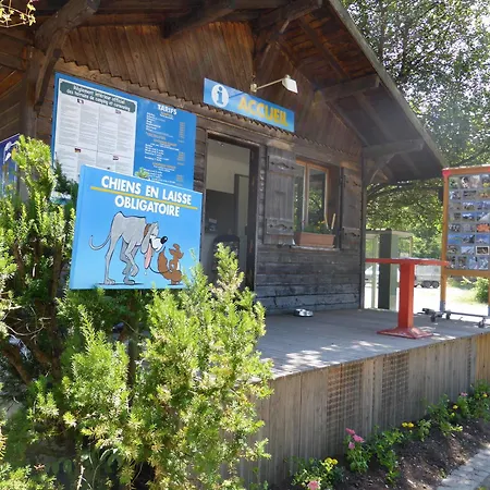 Camping L'ecureuil - Mont-blanc Village Hotel