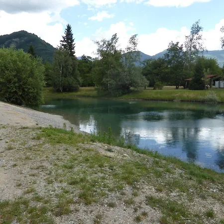 Camping L'ecureuil - Mont-blanc Village Hotel